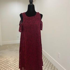 Women’s Size 10 Jessica Simpson Cold Shoulder Burgundy Lace Dress 👗 -Like New!